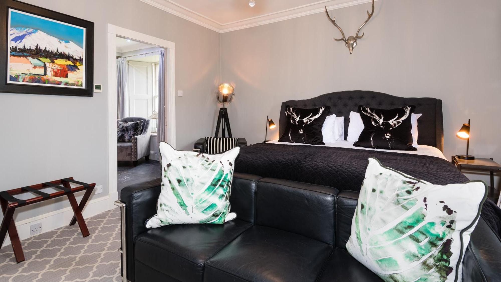 The Old Manse Of Blair, Boutique Hotel & Michelin Restaurant Blair Atholl Exteriör bild